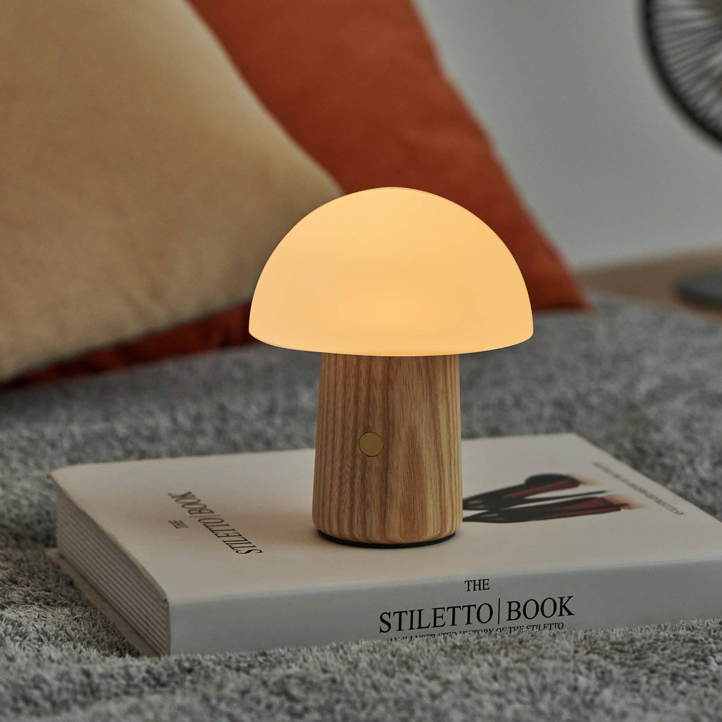 Alice Mushroom Lamp: Walnut / Mini