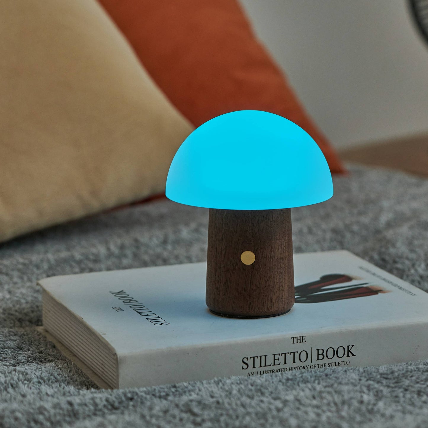 Alice Mushroom Lamp: Walnut / Mini
