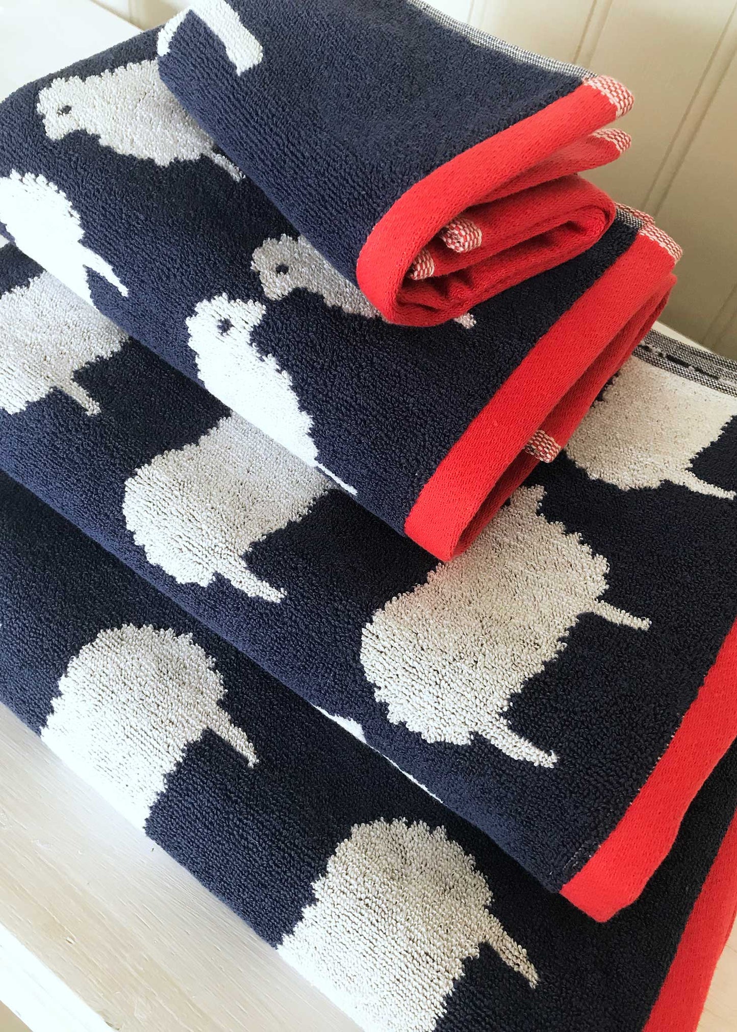 Anorak - Anorak Kissing Sheep Organic Cotton Bath Sheet