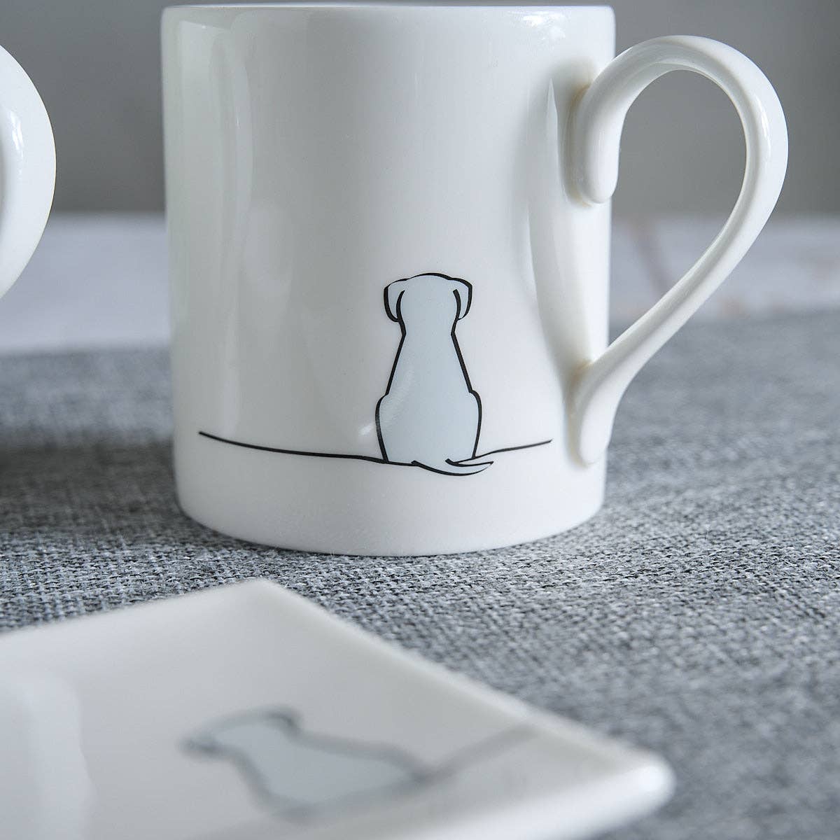 Jin Designs - Sitting Dog Mug - Light Grey Edition