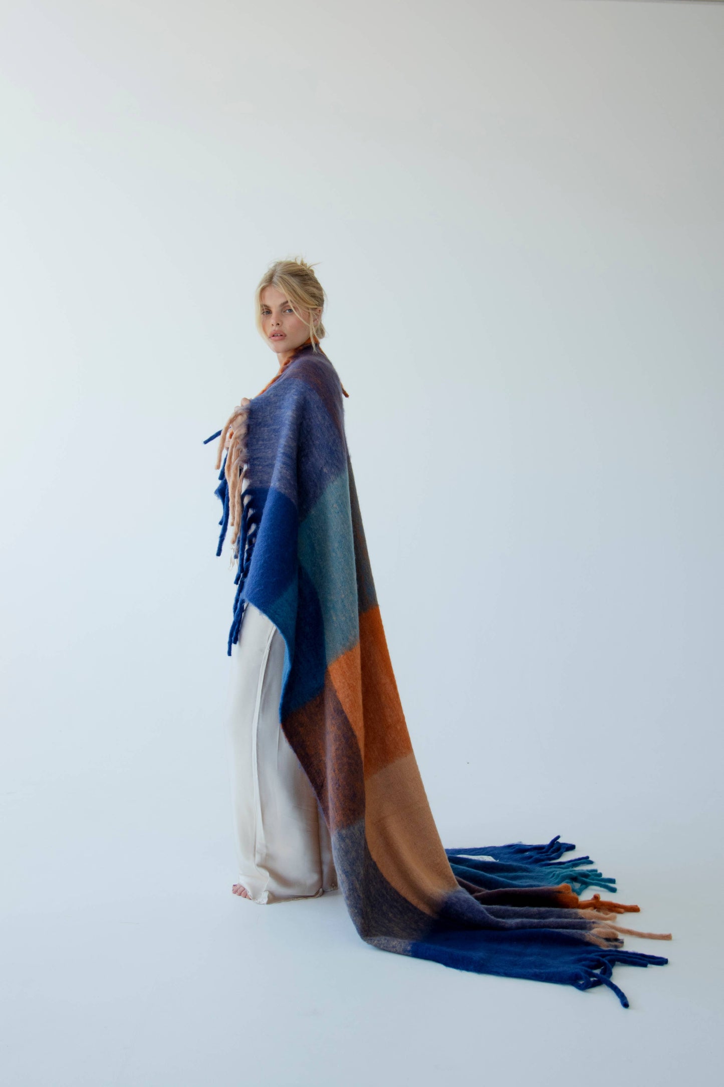 The Reykjavik Throw - 100% Recycled - Tokyo Lights - AW25