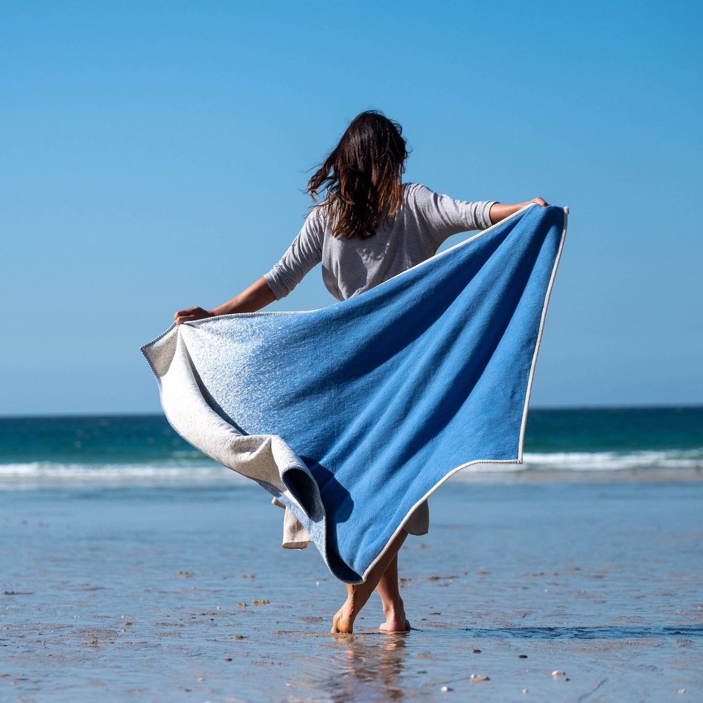 Blue Sea Spray Recycled Cotton Blanket