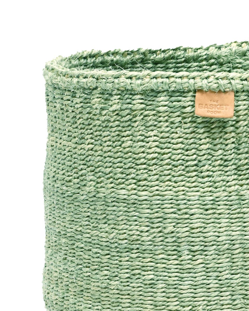KITENDO: Soft Green Woven Storage Basket: Green / L / Plain