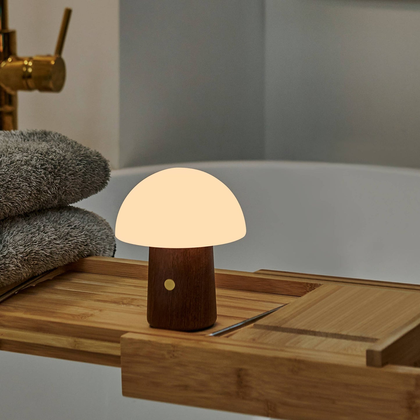 Alice Mushroom Lamp: Walnut / Mini
