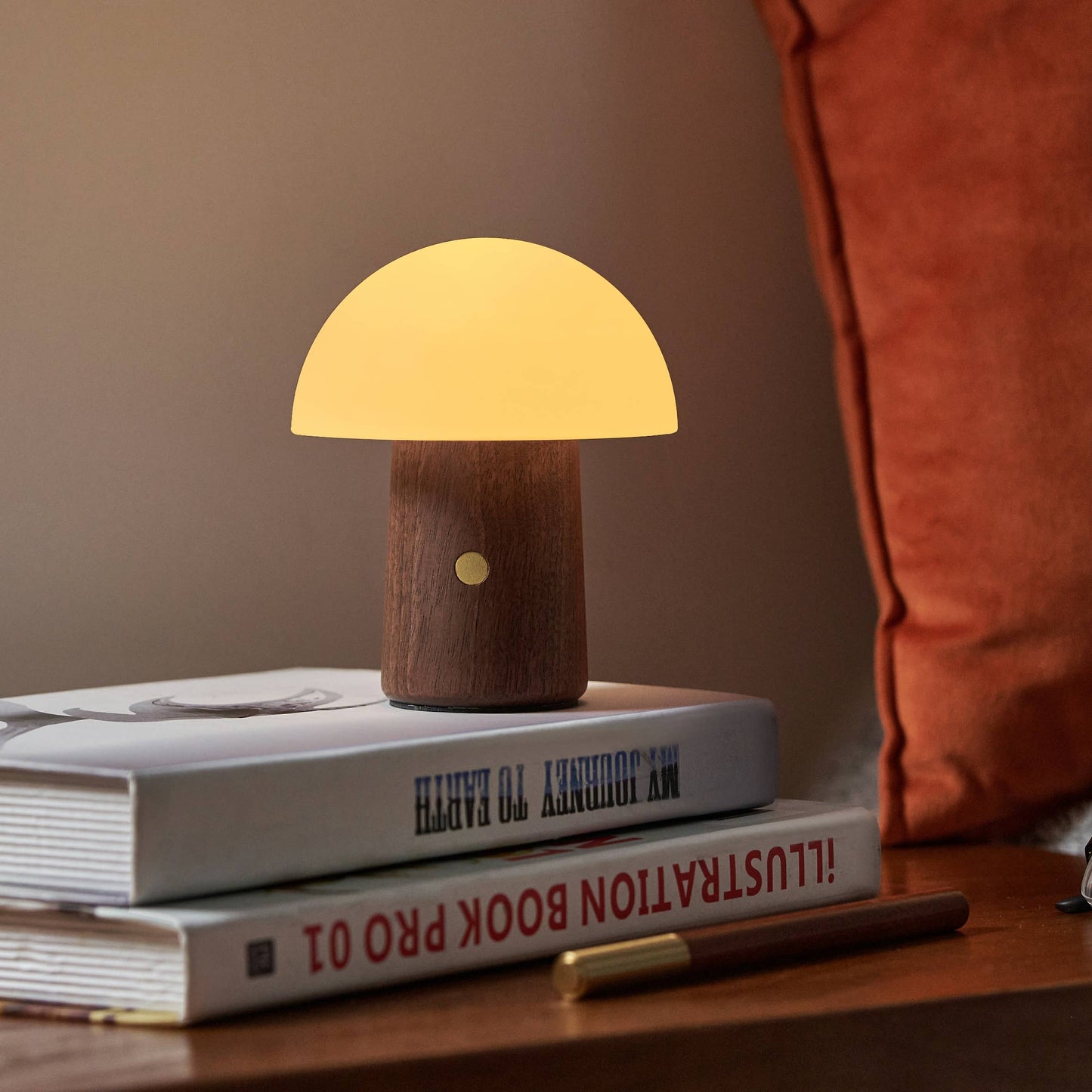 Alice Mushroom Lamp: Walnut / Mini