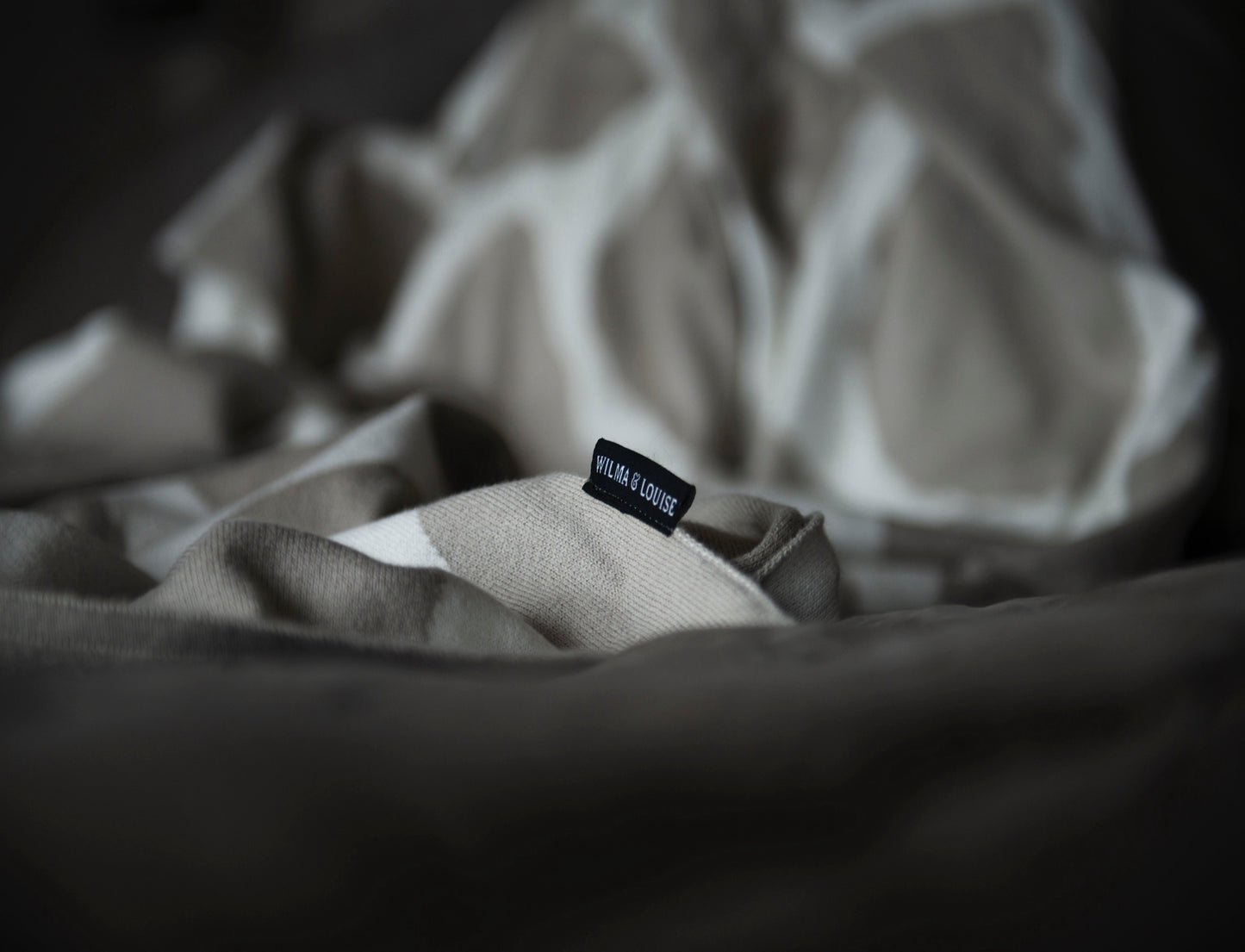 Gray Giraffe Blanket